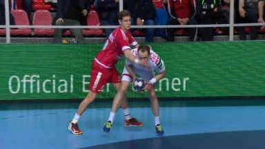EM 2018: Schlag ins Gesicht - Frimmel mit ganz ruppigem Foul