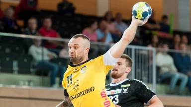 2. Liga: Mega Hangtime! Coburgs Rechtsaußen mit perfekter Übersicht