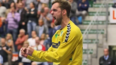 2. Liga: Nach toller Parade - ASV-Keeper Storbeck lässt sich feiern