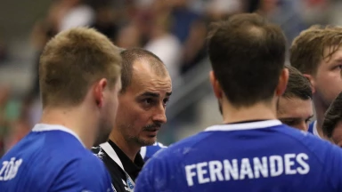 2. Liga: Foul oder nicht? Schiri-Entscheidung lässt Halle toben