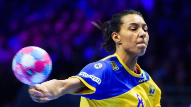 EM der Frauen: Einhändig gefangen & verwandelt! Schweden mit Traum-Kempa