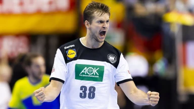 Hart umkämpft! Hitzige Schlussphase im WM-Duell zwischen Deutschland & Russland 