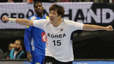 Reingehämmert! Koreas Kim vernascht Frankreichs WM-Abwehr mit direktem Freiwurf