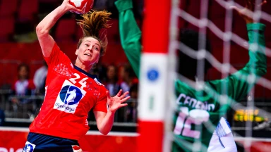 WM der Frauen 2019: Kubas Torfrau verhindert Tempogegenstoß-Tor