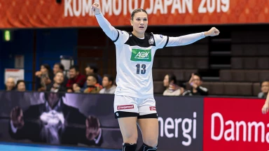 WM der Frauen 2019: Millimetergenau! Behnke feuert Ball perfekt unter die Latte