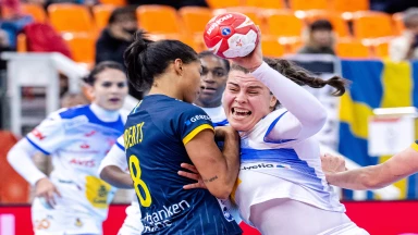 WM der Frauen 2019: Erster Wurf, erster Dreher! Spanien dreht gegen Japan auf