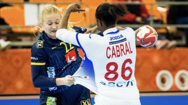 WM der Frauen 2019: Frecher Steal bringt Spanien gegen Russland in Schlagdistanz