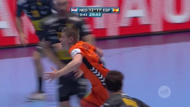 EM der Männer: Unfassbares Tor! Behind-the-Back-Kempa von Boomhouwer