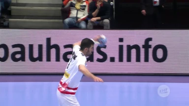EM der Männer: Ball hinter der Linie? Knappe Entscheidung nach Sprungwurf