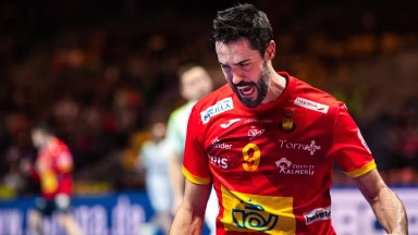 EM der Männer: Spaniens Rodriguez lässt Sloweniens Abwehr mit Kempa alt aussehen