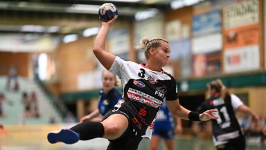 HBF: Das ging flott! Evelyn Schulz trifft nach Fullspeed-Angriff sehenswert per Heber