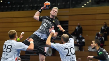 2. HBL: Ansatzlos in den Winkel! Kasal mit starkem Treffer