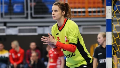 Heber geblockt! Polens Keeperin mit Glanzparade gegen Rumänien