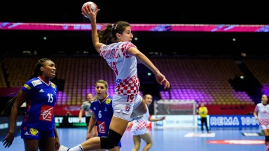 Starke Szene! Kroatin täuscht Frankreichs Verteidigung