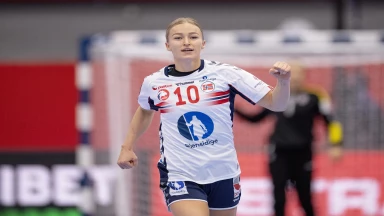 Trotz zwei großer Spielerinnen - Oftedal mit weltklasse Lattenkracher-Tor