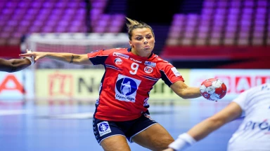 52 Tore und eine Trefferquote von 74%! Nora Mork ist Top-Scorerin der EM