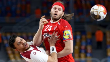 Highlights! Titelverteidiger Dänemark behält auch gegen Katar weiße Weste