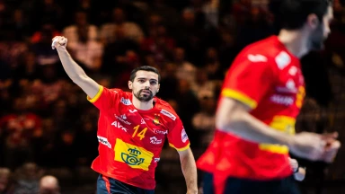 Rotzfrech! Solé lässt Spanien jubeln