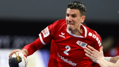 Millimetergenau! Andy Schmid zeigt seine Klasse mit starkem Kopfleger