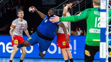 Best of Mvumbi! - Mit Wucht und Hüftschwung zum Player of the Match