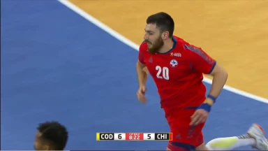 Schöner Treffer! Chile dreht den Ball in den Kasten