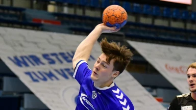 Steht in der Luft! Youngster Fanger mit überragendem Tor