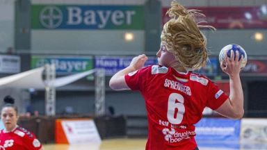 HBF: Pass über komplettes Spielfeld! Sprengers verwandelt nach One-Handed-Catch