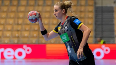 WM-Playoffs Frauen: Zschocke mit Frechdachs-Aktion vom Parkplatz