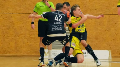 3. Liga Aufstiegsrunde: Schön angetäuscht - Serwinksi mit einem 7-Meter-Heber