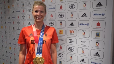 Olympia: Interview mit Doppel-Olympiasiegerin Jessica von Bredow-Werndl