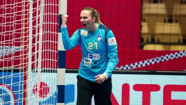 Starke Fußparade! Sloweniens Pandžić mit perfektem Timing