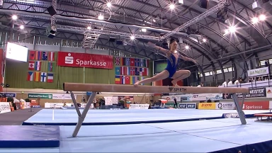 Turnier der Meister 2022: Aiyu Zhu erturnt sich Platz 4 auf dem Schwebebalken