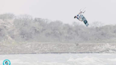 Weltspitze der Kitesurfer demonstriert ihr Können an Tag 2 beim GKA Freestyle