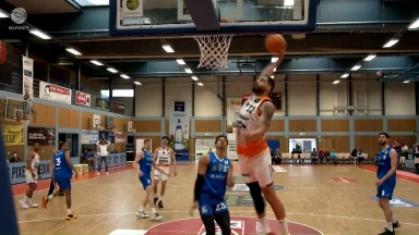 ProA: Einhändiger Monsterdunk!
