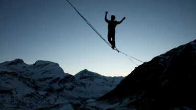 atemberaubende Kulisse: LAAX Highline World Championships 2022 Trailer Speedline