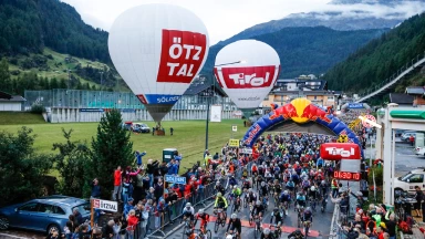 Die deutsche Catherine Rossmann gewinnt die 41. Ausgabe des Ötztaler Radmarathon