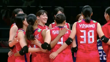 Japan schlägt Kolumbien souverän