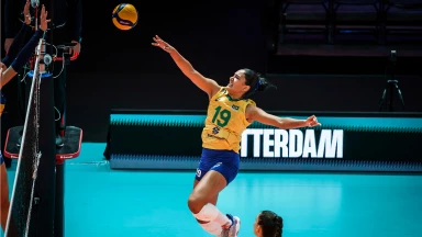 WM der Frauen: Nur knapp kann sich Brasilien gegen Italien durchsetzen