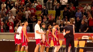 ProA: Fundic mit einem wahnsinnigen Buzzerbeater für Giessen