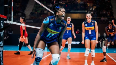 WM der Frauen: Halbfinale - Italien vs. Brasilien kommentiert von Katharina Hosser