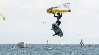 Purer Wingfoil Surf-Freestyle bei GWA Wingfoil World Cup Tarifa 2022 an Tag 1