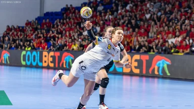 EM der Frauen: Gruppe ll: Rumänien vs. Deutschland kommentiert von Tobias Schimon & Ina Großmann