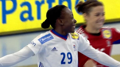 Highlights: Frankreich dominiert Spitzenreiter-Duell