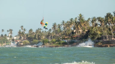 Der deutsche Finn Flügel zeigt auch im Hydrofoil Freestyle sein Können!