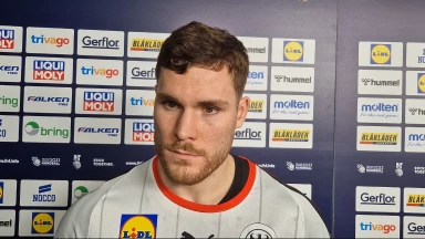 DHB-Kapitän Johannes Golla stolz nach dem Erfolg gegen Argentinien