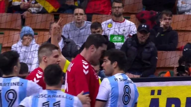 Rudelbildung -  Kurzes Gerangel und schnelle Versöhnung