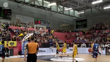 ProA Playoffs: Tomahawk Dunk! Thomas lässt es krachen