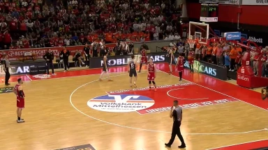 ProA Playoffs: Brutaler Block! Martin mit Rettungsaktion