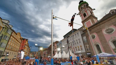 USA dominieren den Stabhochsprung bei der Golden Roof Challenge 2023