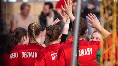 U17 weiblich: Deutsche Mädels dominieren deutlich im Test gegen die Niederlande